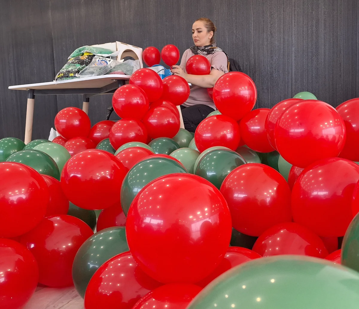 بادکنک آرایی بلک فرایدی