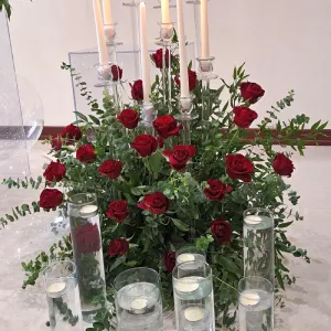 شمع آرایی تولد با گل رز