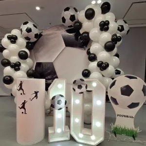 تم تولد فوتبالی سفید مشکی