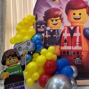 بادکنک آرایی تم لگو