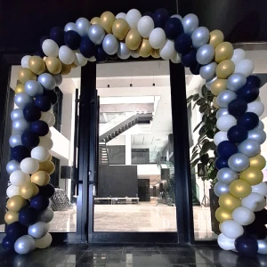 طاق بادکنکی افتتاحیه