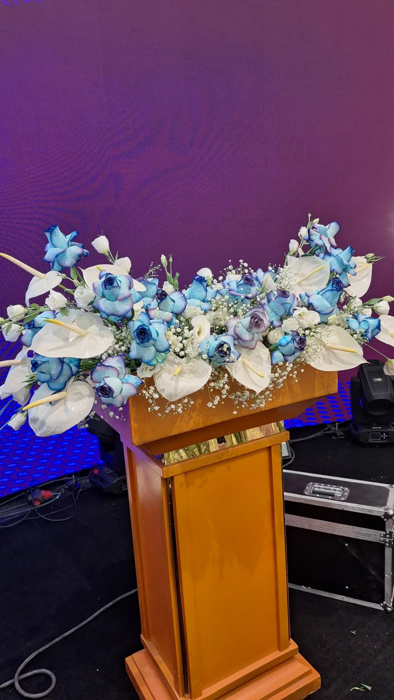 گل آرایی پودیم