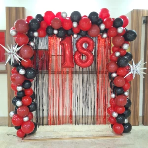 طاق بادکنکی ساده تولد