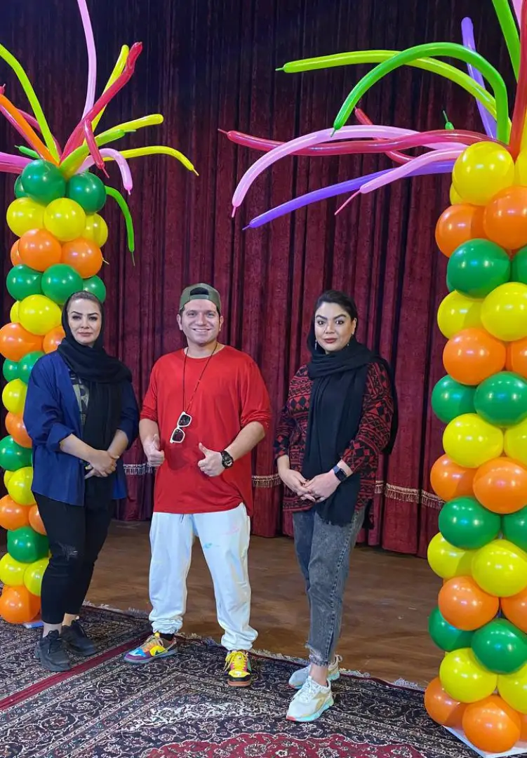 بادکنک آرایی سالن سینما