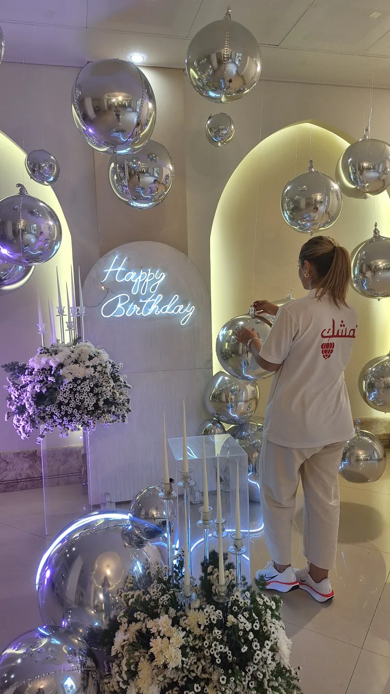 اجرای بادکنک آرایی تمشک