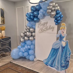 تم تولد سیندرلا آبی