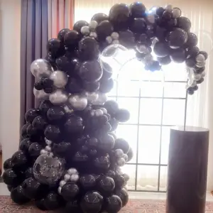 تم سیاه و سفید گارلند