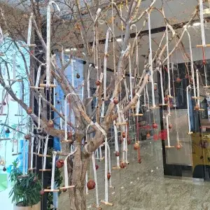 دکور درخت خشک