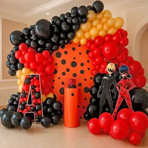 تم دختر کفشدوزکی