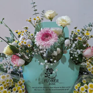 باکس گل مینیمال