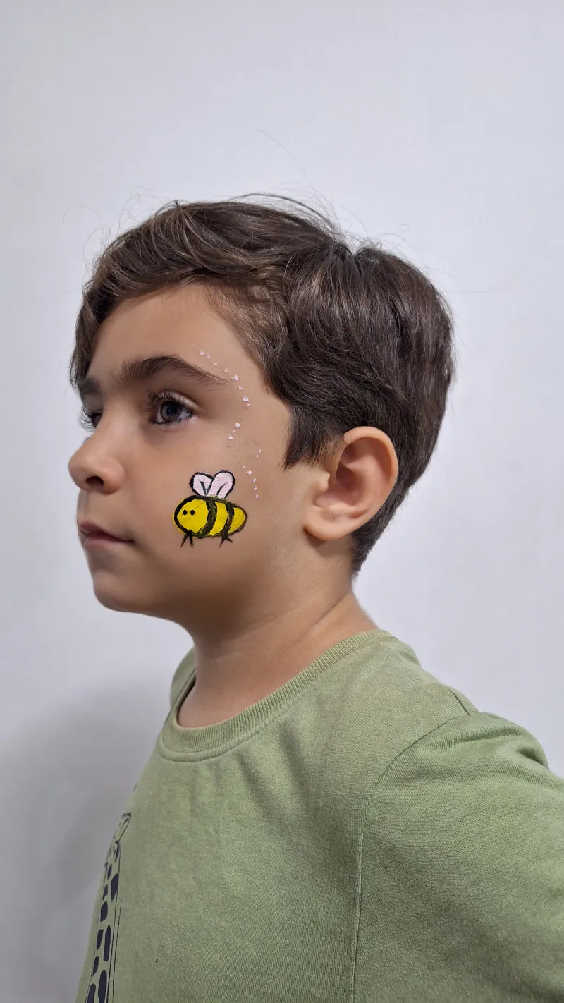 گریم صورت زنبوری