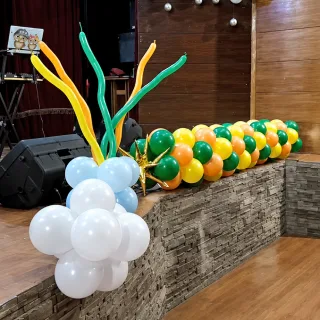 بادکنک آرایی استیج سینما