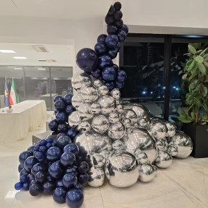 بادکنک آرایی اوربز سرمه ای نقره ای
